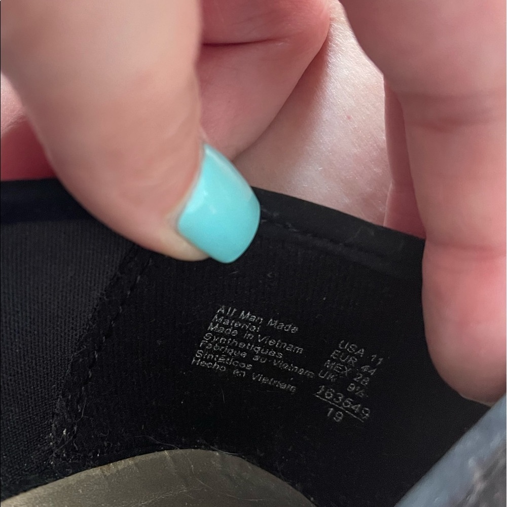 Professional Flats - Picture 4 of 4